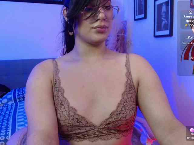 Diana-the-giant webcam