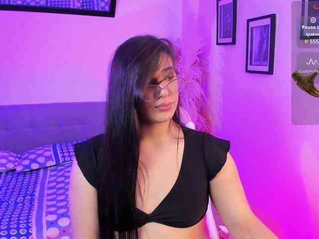 Diana-the-giant webcam