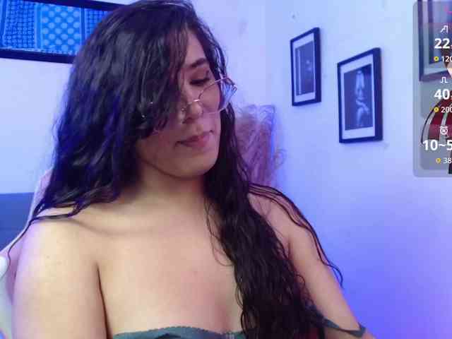 Diana-the-giant webcam