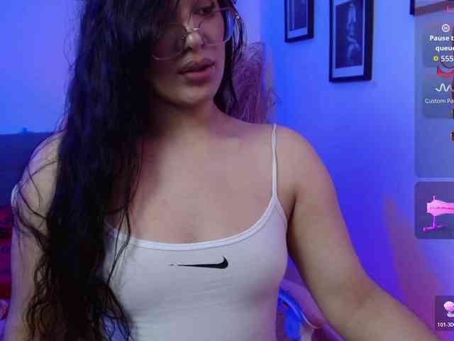 Diana-the-giant webcam