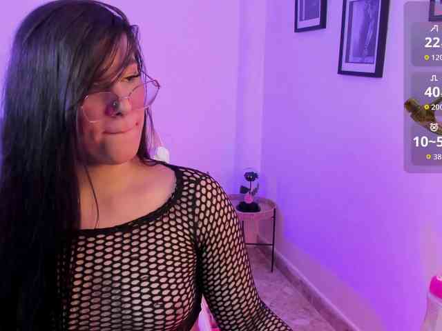 Diana-the-giant webcam