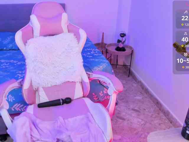 Diana-the-giant webcam