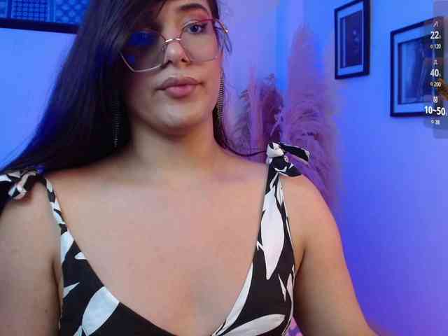 Diana-the-giant webcam