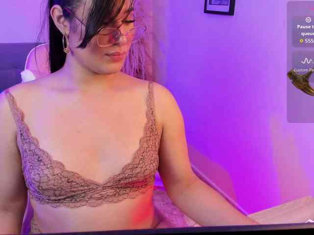 Diana-the-giant webcam