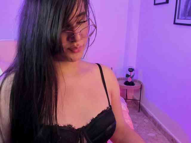 Diana-the-giant webcam