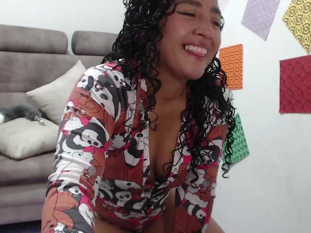 23velvet's BongaCams show and profile