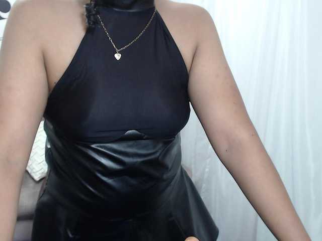 23velvet's BongaCams show and profile