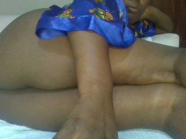 Profile and Statistics for Lovelyebony7 on BongaCams