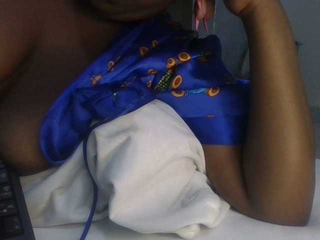 Lovely Ebony (Lovelyebony7)