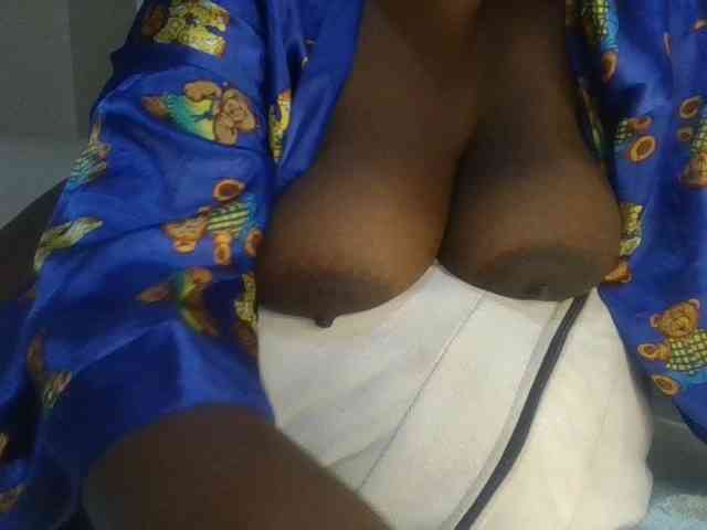 Lovelyebony7 Live Webcam on BongaCams