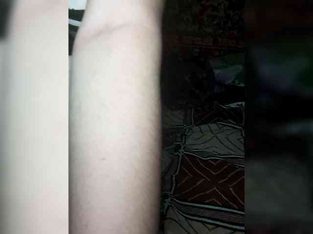 Karamelka3232 webcam