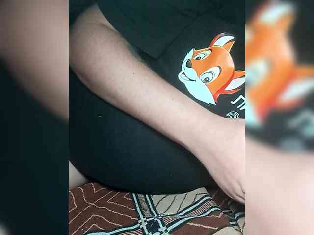 Karamelka3232 webcam