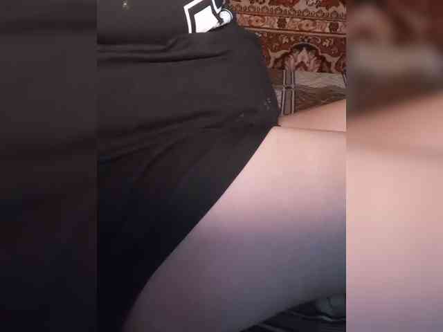 Karamelka3232 webcam