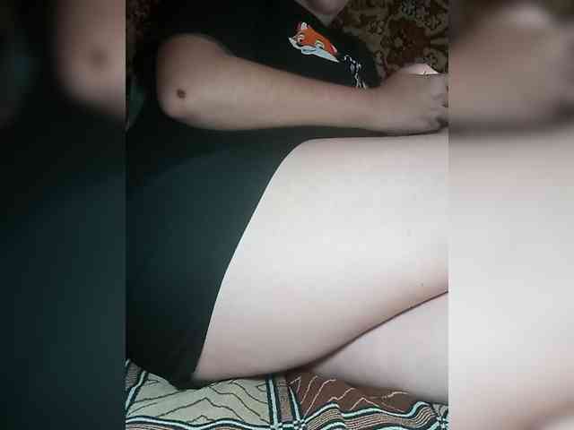 Karamelka3232 webcam