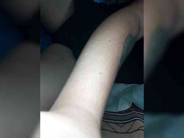 Karamelka3232 webcam