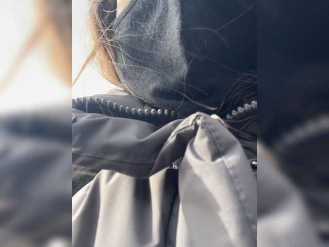 Veneralove777's BongaCams show and profile