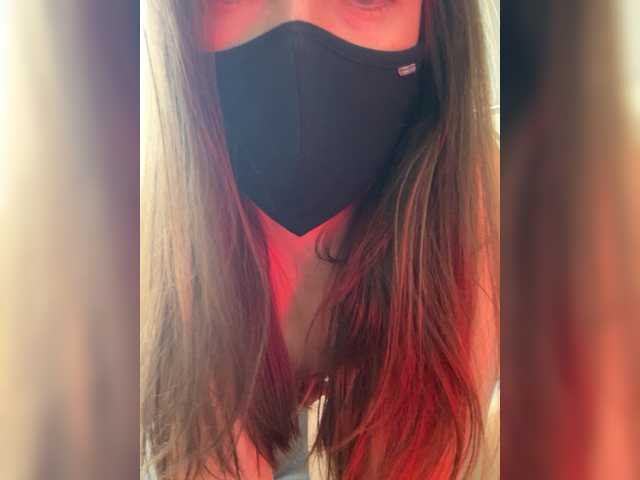 Veneralove777's BongaCams show and profile