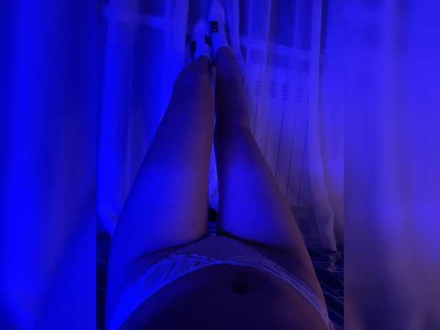 Veneralove777's BongaCams show and profile