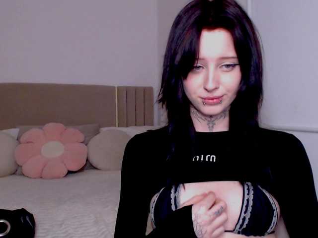 Preview of snow-queenn