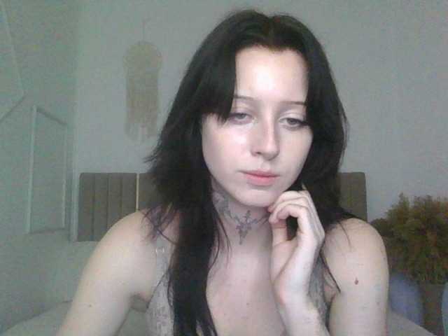 Snow-queenn live cam