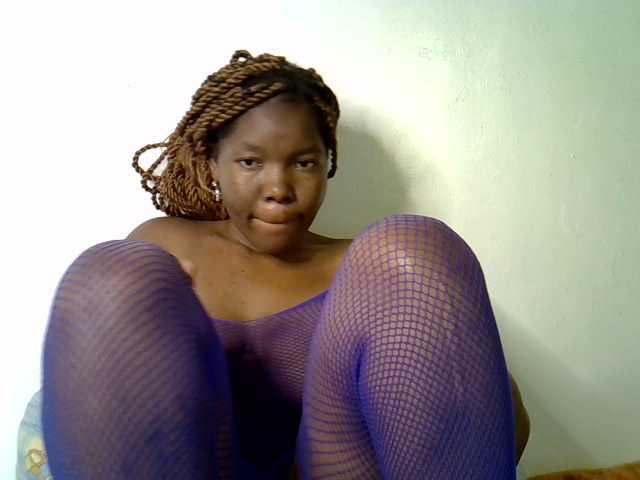 amor-ebony – webcam model profile photo