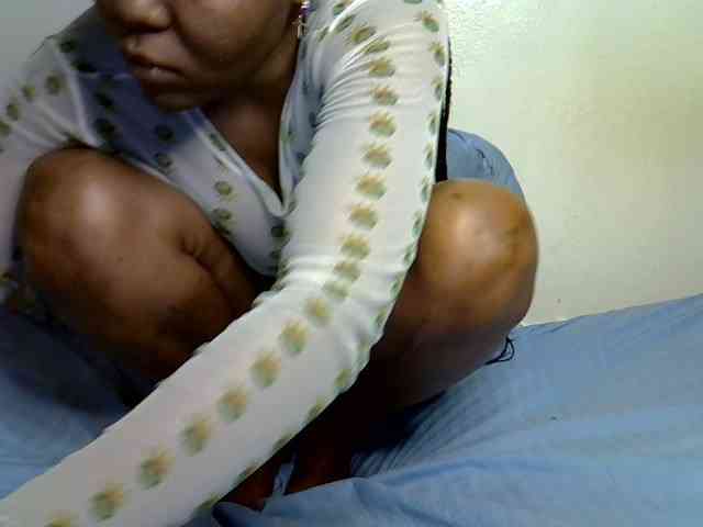 amor-ebony amor-ebony