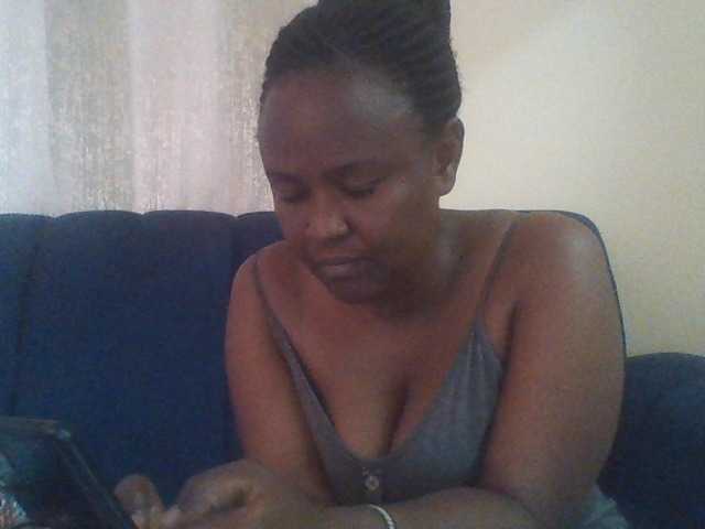 Mamacita22 webcam bongacams model stream image