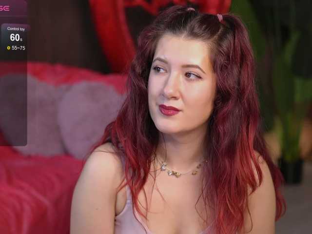 EvaMo0n's BongaCams show and profile