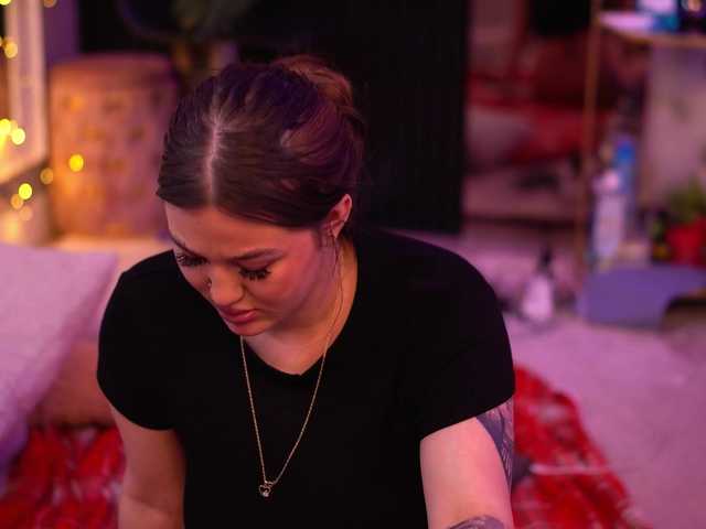 AkaliLuna's BongaCams show and profile