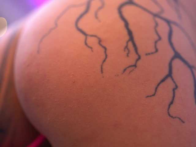 AkaliLuna's BongaCams show and profile