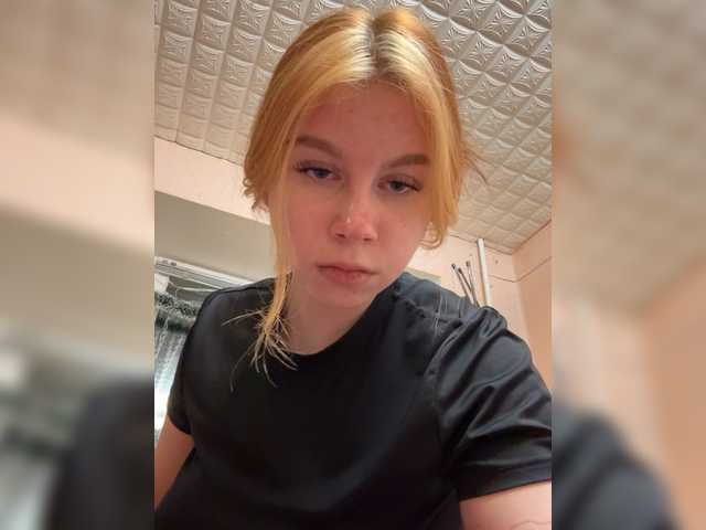 Olivia6911 – webcam model profile photo