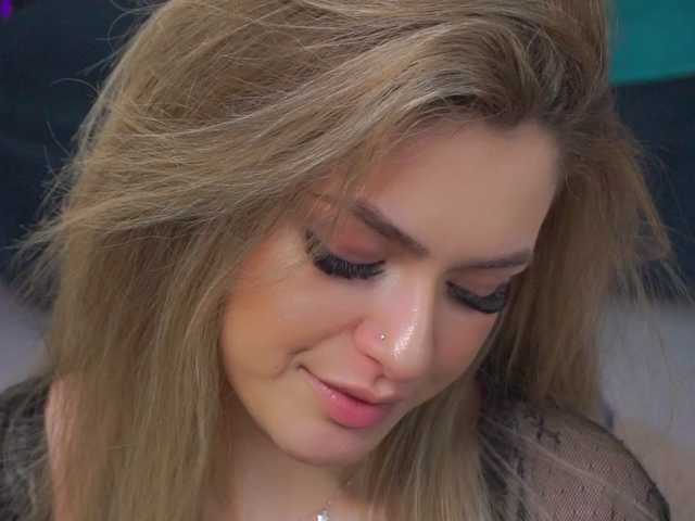 NayaQuinn — GOAL [Creammy Orgasm] I'm Naya :)i m new here soo u are welcome on my stream! #teen #shy #braces #blonde 