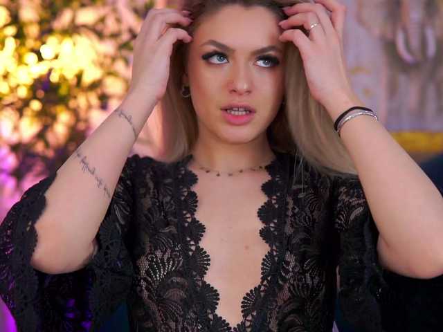 NayaQuinn — GOAL [Creammy Orgasm] I'm Naya :)i m new here soo u are welcome on my stream! #teen #shy #braces #blonde 