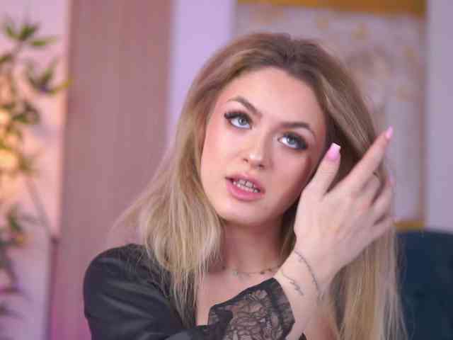 NayaQuinn Live Webcam on BongaCams