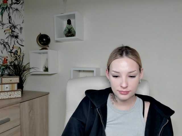 AngelaLux