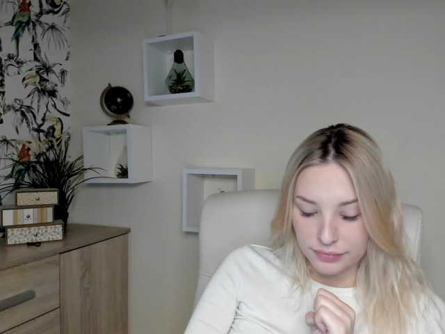 AngelaLux
