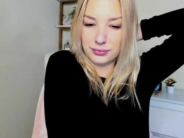 AngelaLux Live Cam on BongaCams