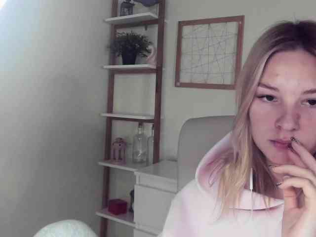 AngelaLux webcam