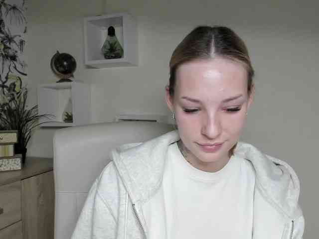 AngelaLux