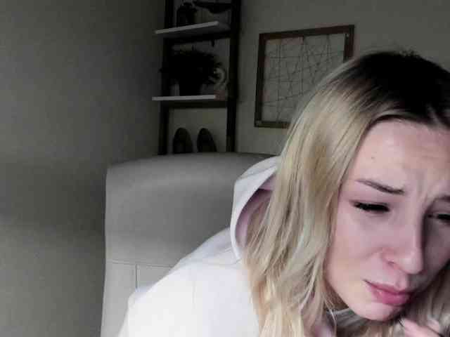 AngelaLux webcam