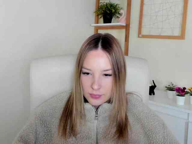 AngelaLux webcam