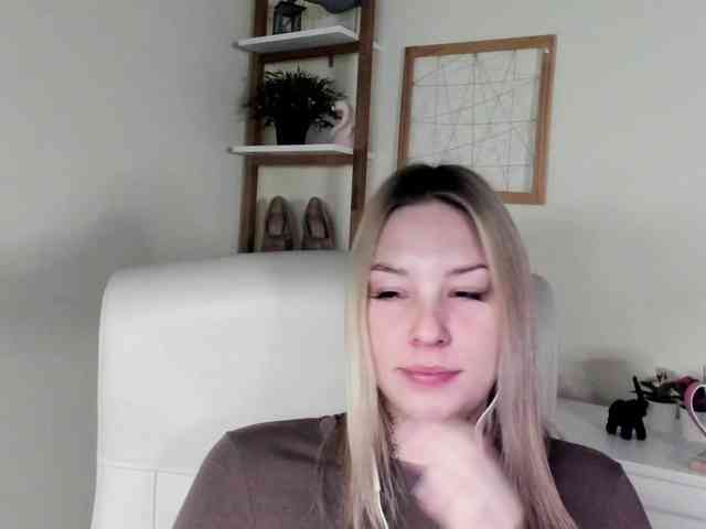 AngelaLux webcam