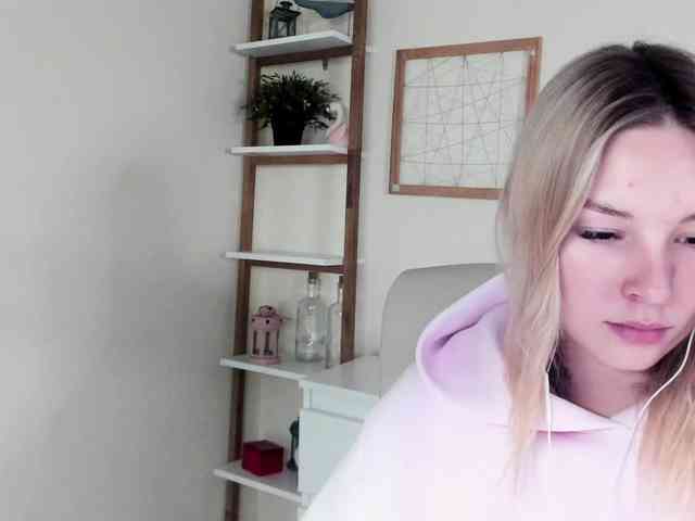 AngelaLux webcam