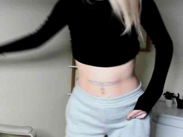 AngelaLux webcam