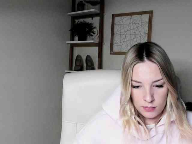 AngelaLux Live Webcam on BongaCams