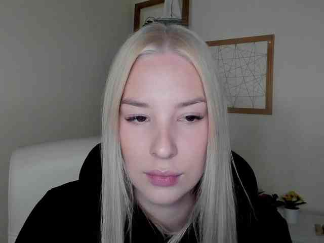 AngelaLux webcam