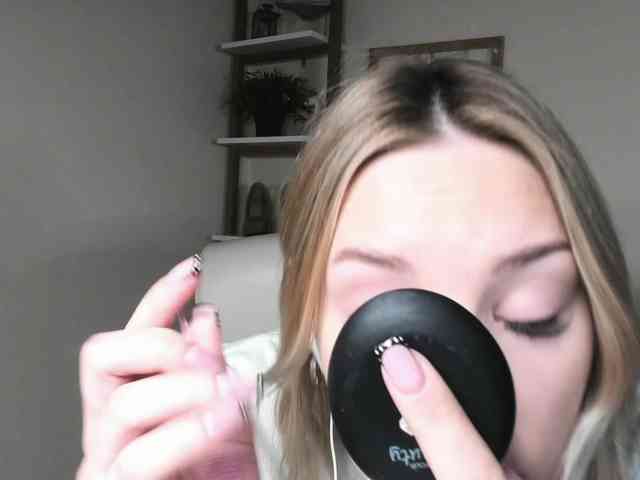 AngelaLux Live Webcam on BongaCams