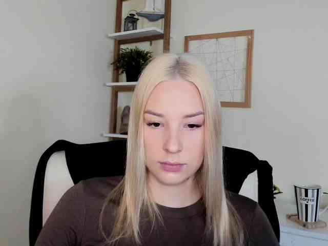 AngelaLux webcam