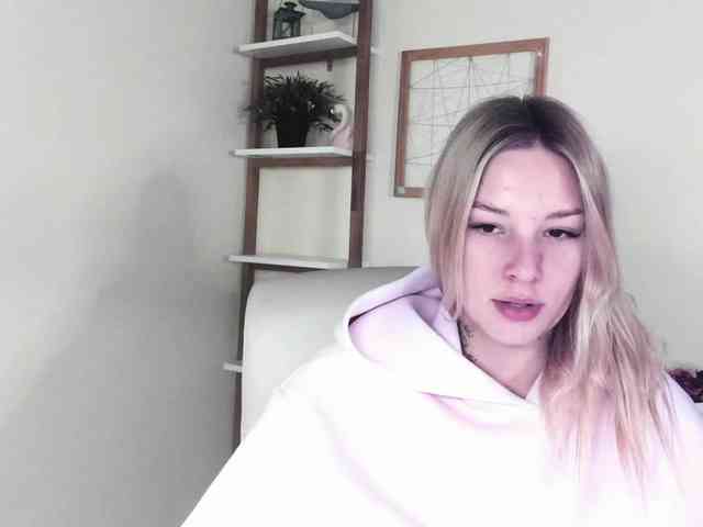AngelaLux webcam