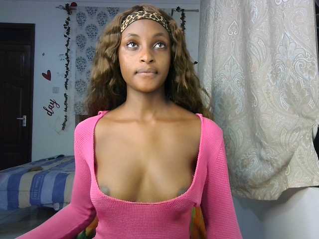 Ambrosiana's BongaCams show and profile